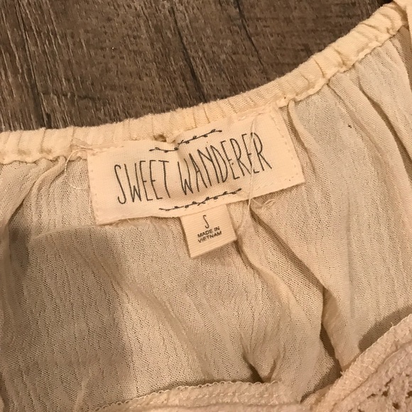 SOLD!!! OFF THE SHOULDER LACE TOP - Picture 3 of 3